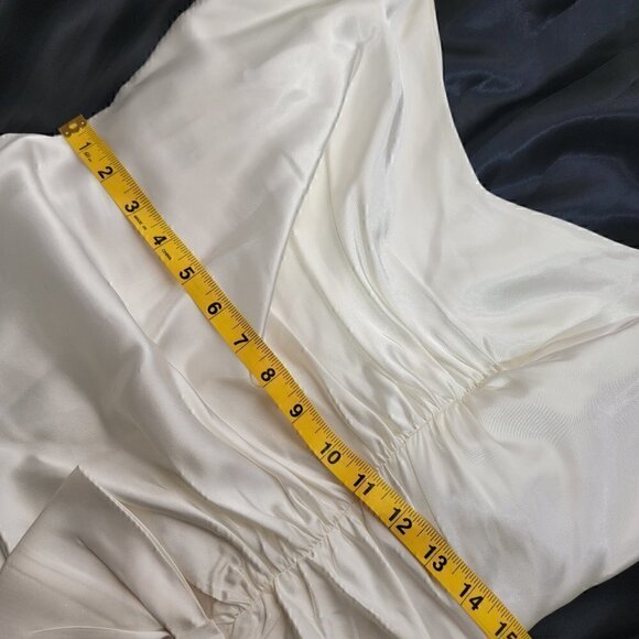 Black/Ivory Evening Gown (See Pix For Size) - Picture 8 of 12